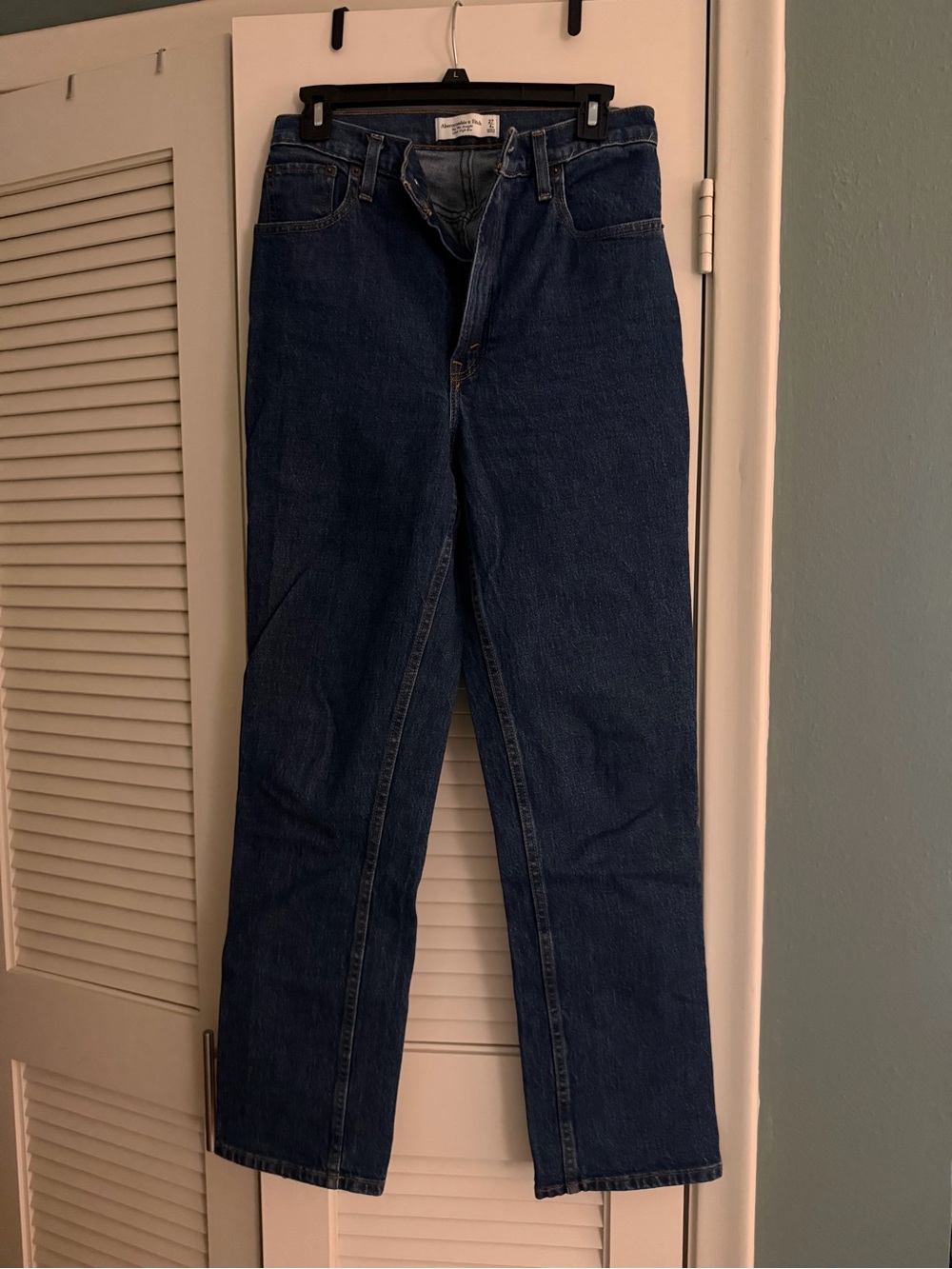 Abercrombie & Fitch Dark The 90’s Straight Ultra High Rise